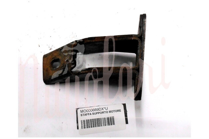 STAFFA SUPPORTO MOTORE