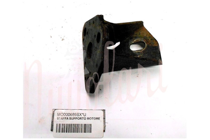 STAFFA SUPPORTO MOTORE