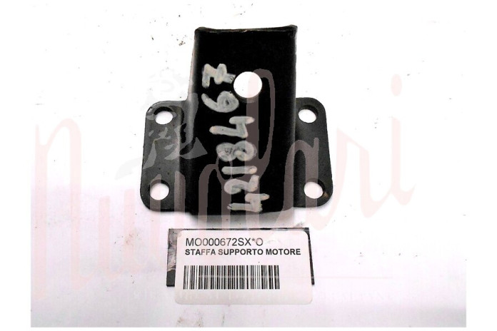 STAFFA SUPPORTO MOTORE