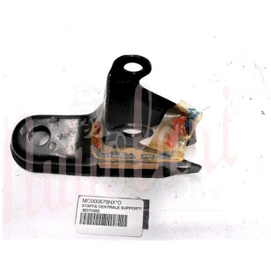 STAFFA CENTRALE SUPPORTO MOTORE