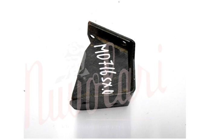 STAFFA SUPORTO MOTORE LATO SCARICO (TIPO BASSA)