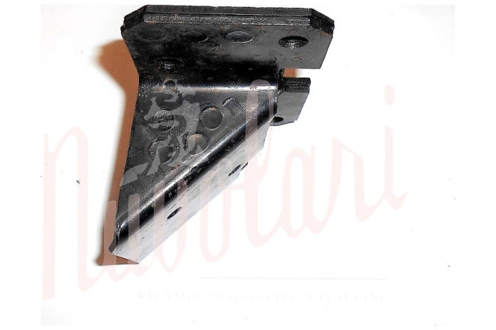 STAFFA SUPPORTO MOTORE