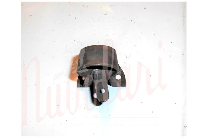 STAFFA SUPPORTO MOTORE