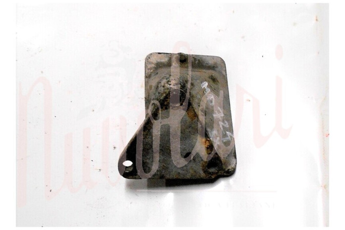 STAFFA SUPPORTO MOTORE