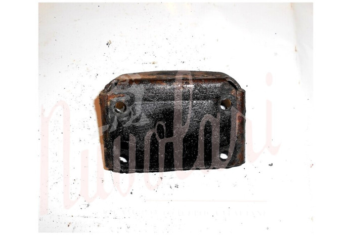 STAFFA SUPPORTO MOTORE (FORI D/10,5)