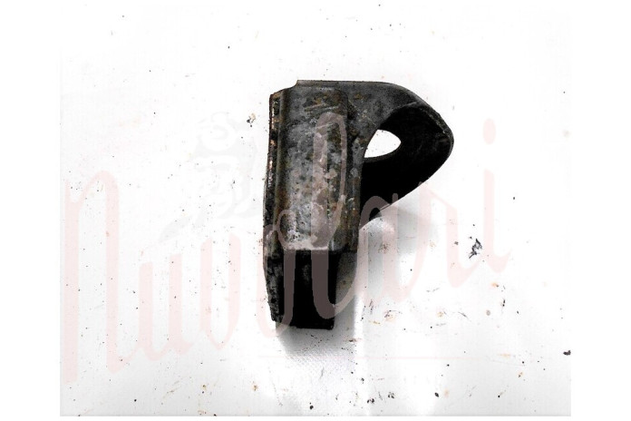 STAFFA SUPPORTO MOTORE (FORI D/10,5)