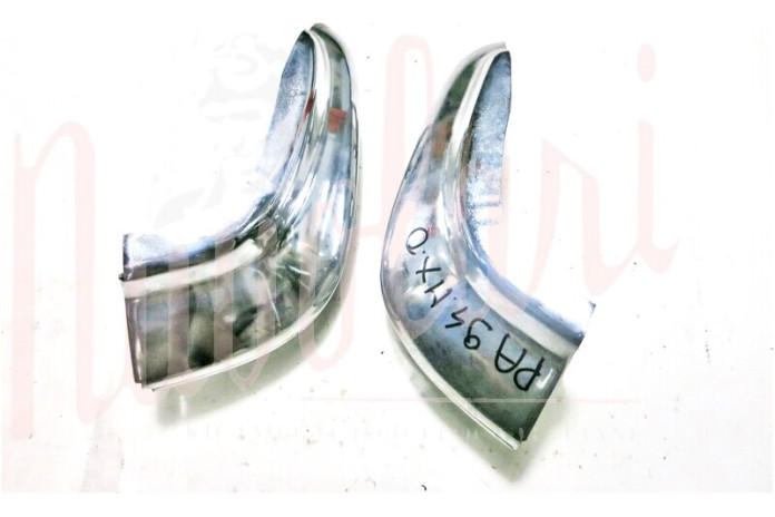 COPPIA CANTONALI ANTERIORI C/PUNTALE FORATO