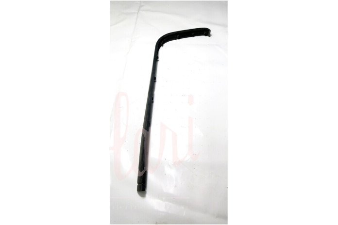 PROFILO POSTERIORE IN PLASTICA