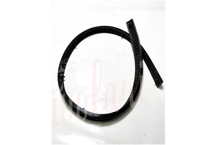 PROFILO GOMMA PAR. POST. CM 145