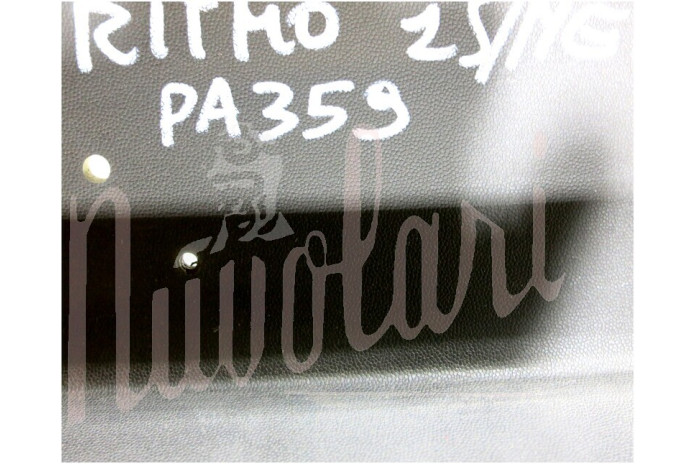 PARAURTI POSTERIORE NERO