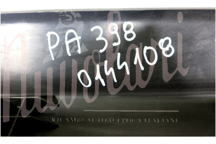 PARAURTI POSTERIORE NERO 1 VITE