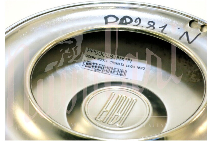 COPPA RUOTA CROMATA LOGO NERO