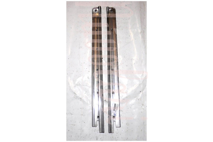 SERIE 2 PEZZI BATTICALCAGNO ANTERIORI