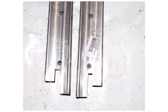 SERIE 2 PEZZI BATTICALCAGNO ANTERIORI