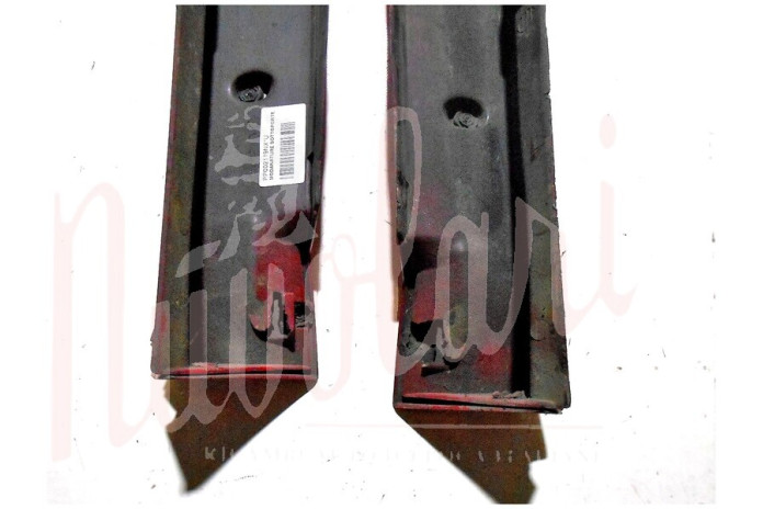 COPPIE MODANATURE SOTTOPORTE