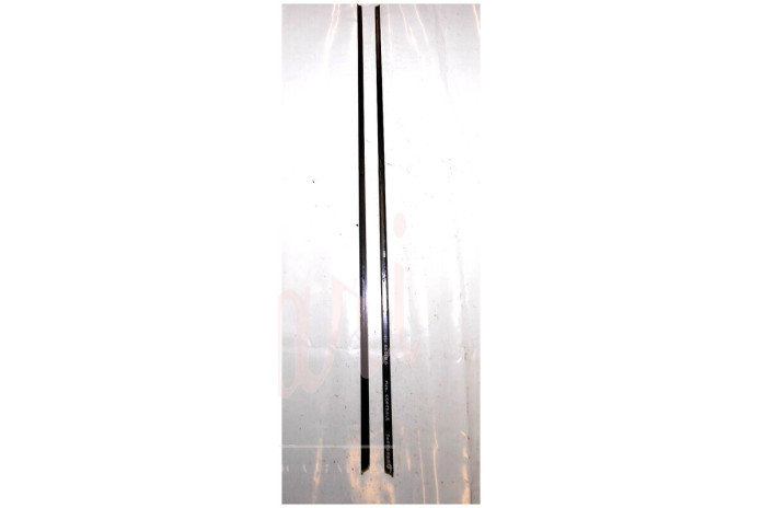 COPPIA MODANATURE SOTTOPORTE CENTRALE (NERE)