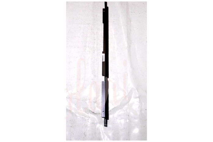 CORNICE RASCHIAVETRO ESTERNO PORTA POSTERIORE (NERA COMPLETA)