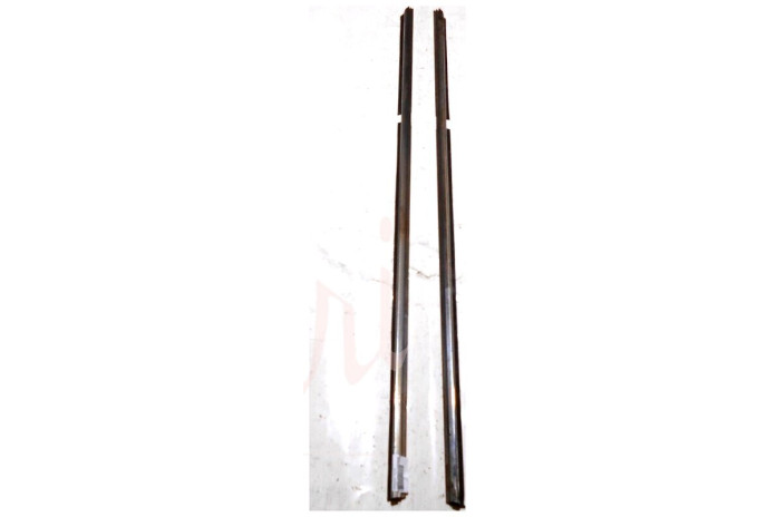 COPPIA CORNICE RASCHIAVETRO ESTERNO PORTA (COMPLETA CROMATA)