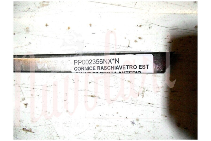 CORNICE RASCHIAVETRO EST DX-INT SX PORTA ANTERIORE (COMPLETA)