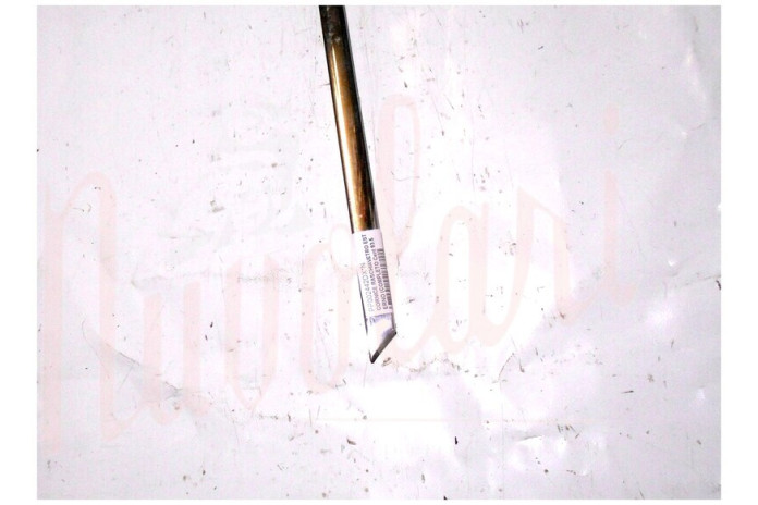 CORNICE RASCHIAVETRO ESTERNO PORTA (COMPLETA Cent 93.5)