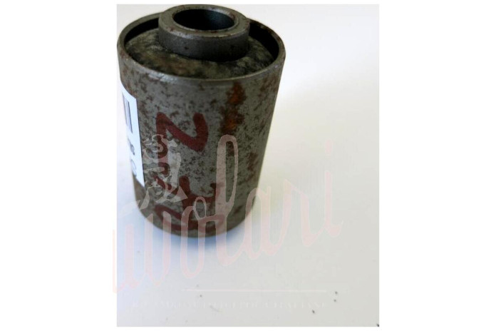 SILENTBLOCK D/34 TRIANGOLI BRACCI LONG SOSP.POST