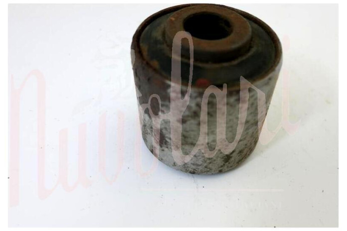 SILENTBLOCK POST BRACCIOSCI INF POST-CENTRALE LATERALE SEMIASTA