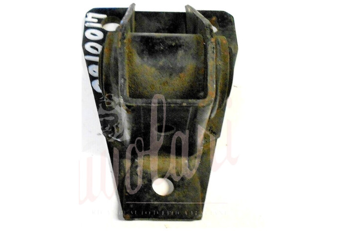 STAFFA SUPPORTO BALESTRA (CONPLETA DI SILENTBLOCK)