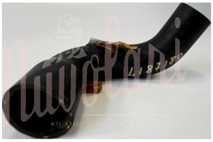 MANICOTTO SUPERIORE RADIATORE MOTORE (CON CAMBIO IDROCONVERTER)