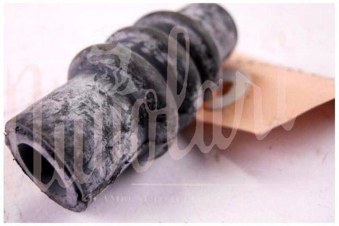 MANICOTTO COLLEGAMENTO DALLA POMPA ACQUA AL TERMOSTATO