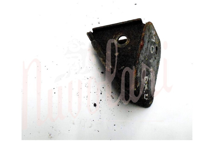 STAFFA SUPPORTO MOTORE LATO ASPIRAZIONE