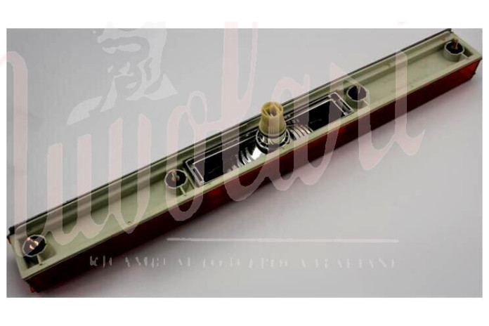 FANALE POST CENTRALE BAULE TARGA CARELLO ROSSO