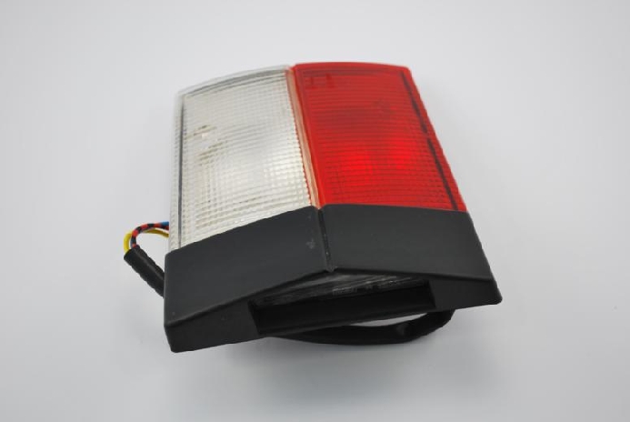 MI0005552FANALE POSTERIORE CARELLO R.M. PER ALFA ROMEO ALFA SUD 1400 -0