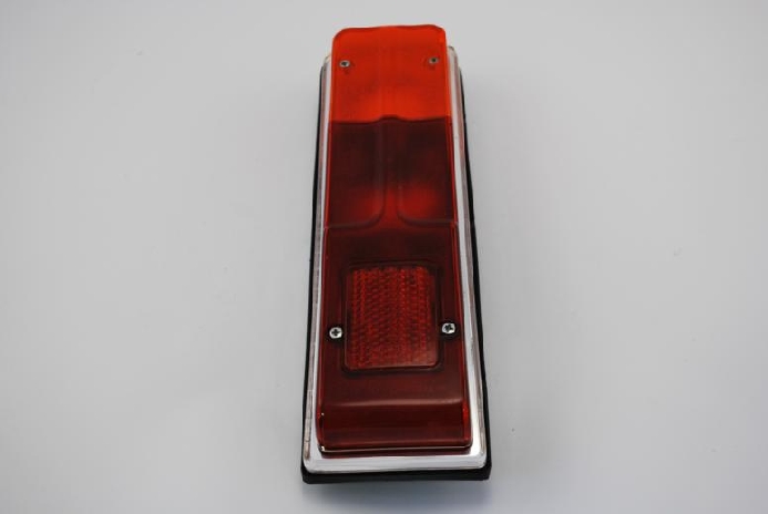 FANALE POSTERIORE DX ALTISSIMO C/BORDO CROMATO PER ALFA ROMEO GIULIA TI SUPER 1600 -1