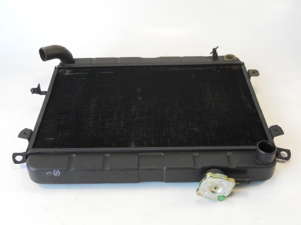 RADIATORE CON SFIATO GROSSO PER FIAT 125 -1