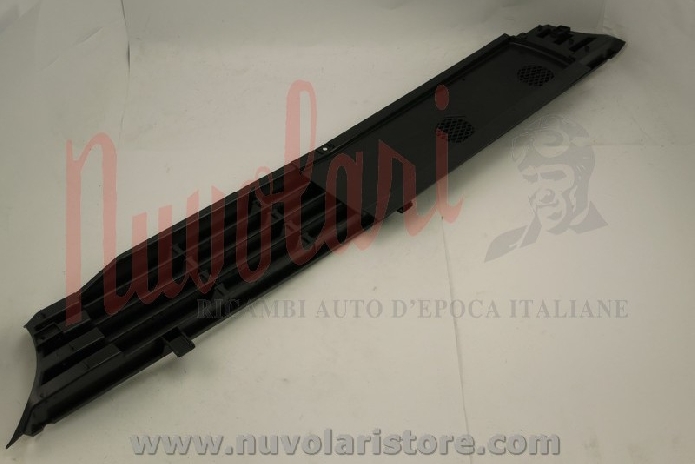 MASCHERINA IN PLASTICA / PLASTIC MASK FRAME AUTOBIANCHI A112 SERIE 5 BERLINA