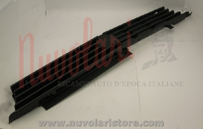 MASCHERINA IN PLASTICA / PLASTIC MASK FRAME AUTOBIANCHI A112 SERIE 5 BERLINA-0
