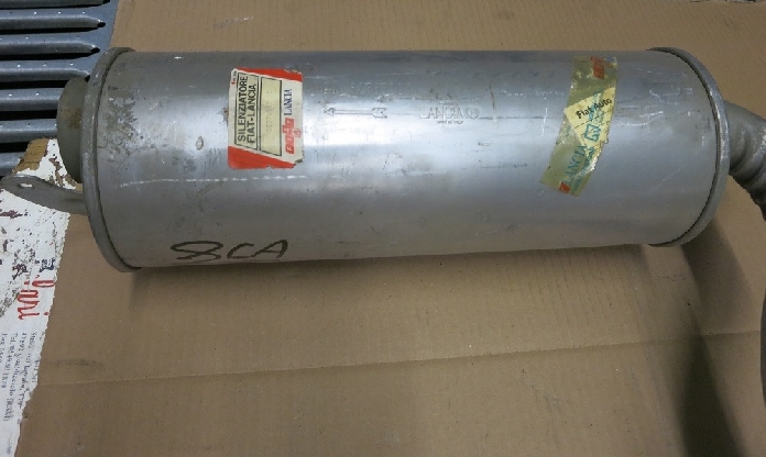 SILENZIATORE CENTRALE ORIGINALE LANCIA BETA BERLINA  / ORIGINAL CENTRAL SILENCER LANCIA BETA BERLINA-0