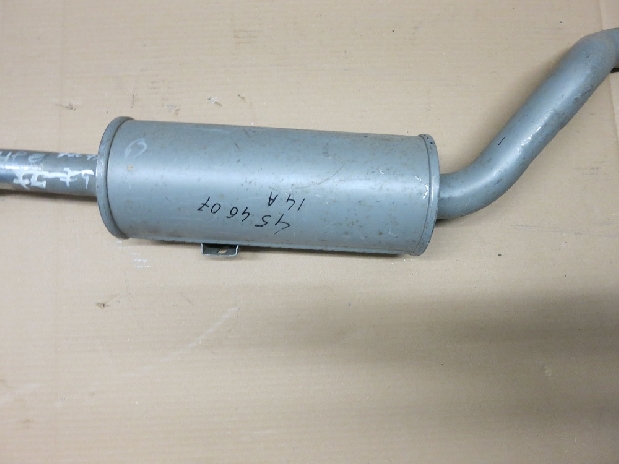 SILENZIATORE TERMINALE ORIGINALE LANCIA BETA BERLINA SERIE 2 / ORIGINAL TERMINAL SILENCER LANCIA BETA BERLINA SERIE 2-1