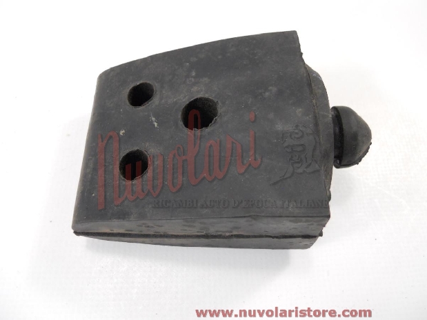 PARACOLPI POSTERIORE FIAT 1300 / REAR BUMPER FIAT 1300-0