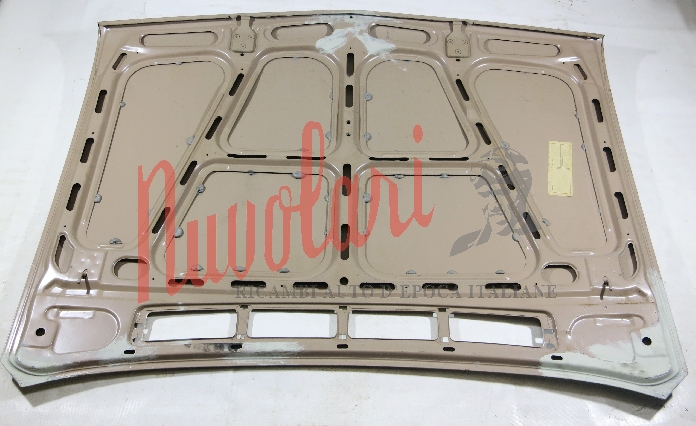 COFANO ANTERIORE LANCIA BETA  / FRONT BONNET LANCIA BETA-0