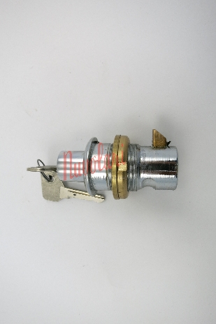 CHIUSURA COFANO POSTERIORE CON CHIAVE FIAT 1200 SPIDER / REAR BONNET CLOSURE WITH KEY-1