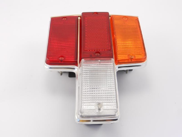 COPPIA FANALI POSTERIORI ALTISSIMO PER FIAT 131 MIRAFIORI 1300 -0